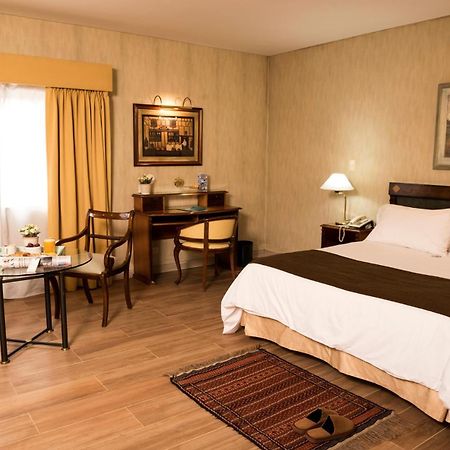 เมย์ฟลาวเวอร์ สวีท โฮเทล Hotel บัวโนสไอเรส ภายนอก รูปภาพ