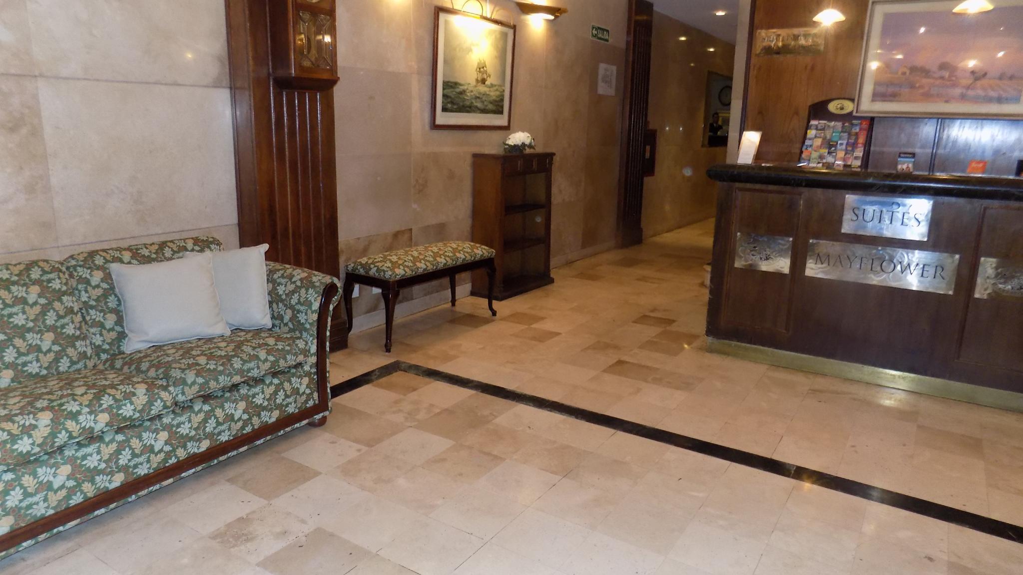 เมย์ฟลาวเวอร์ สวีท โฮเทล Hotel บัวโนสไอเรส ภายนอก รูปภาพ
