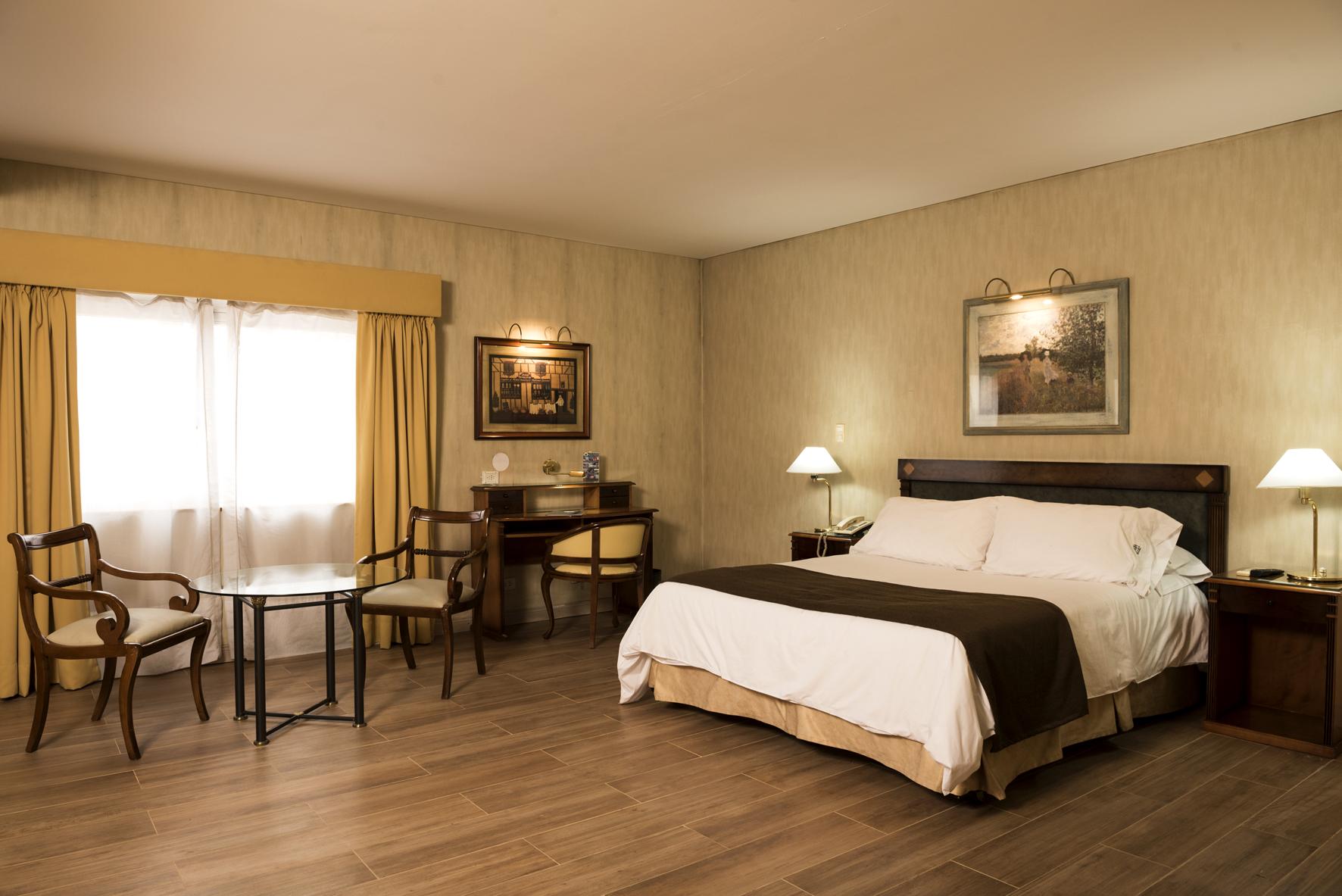 เมย์ฟลาวเวอร์ สวีท โฮเทล Hotel บัวโนสไอเรส ภายนอก รูปภาพ